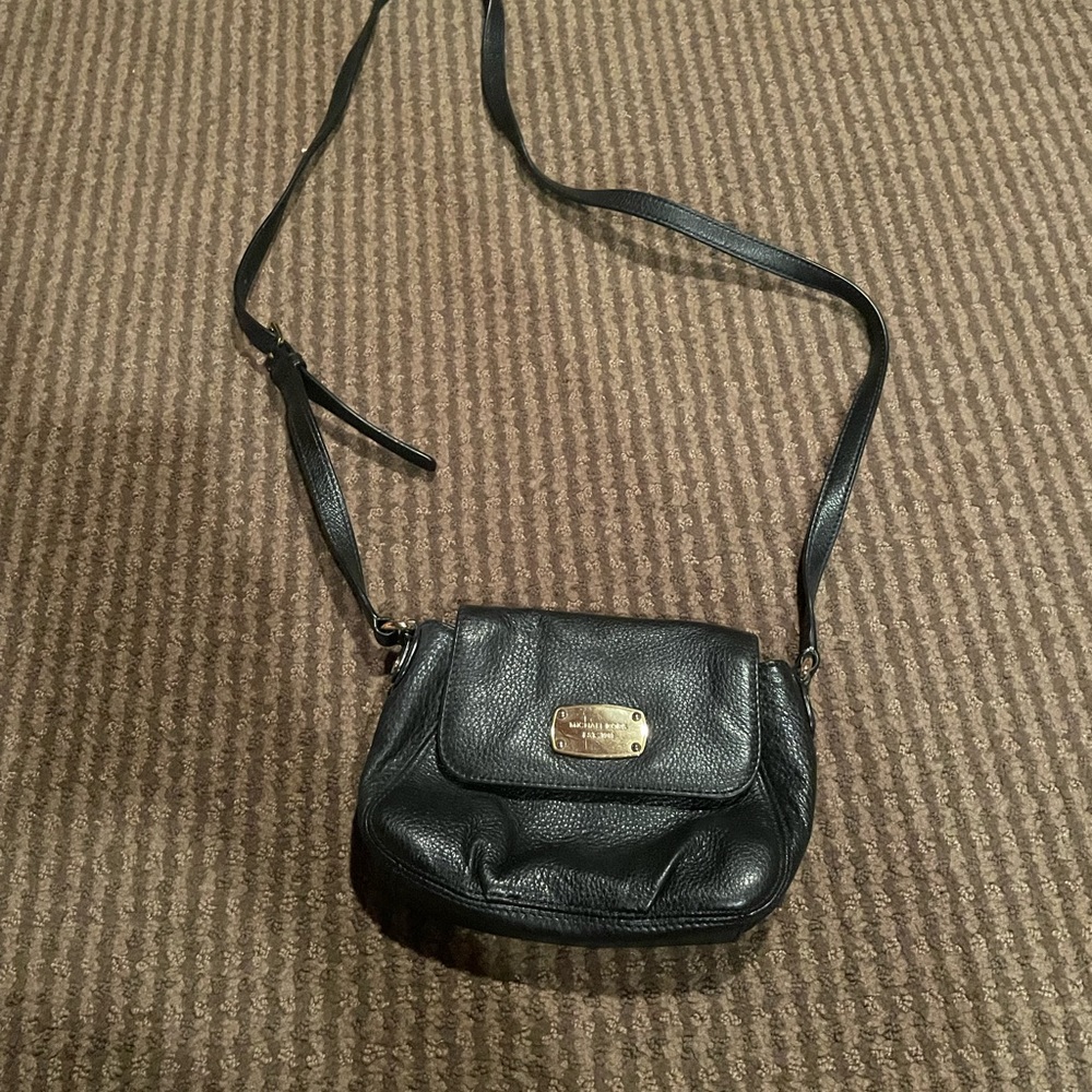 Micheal Kors purse